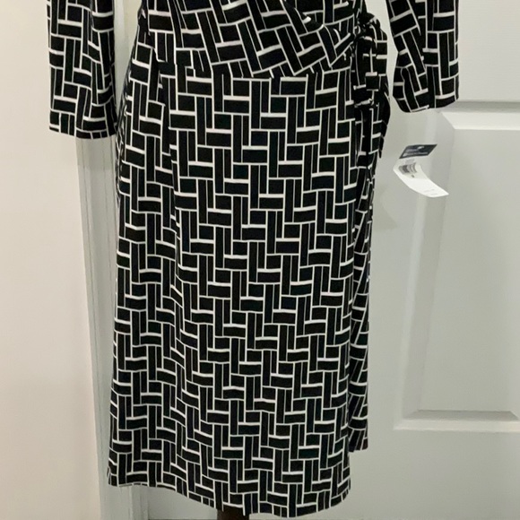 Chaps Geometric Vneck Skirt Overlap Dress - Picture 3 of 9